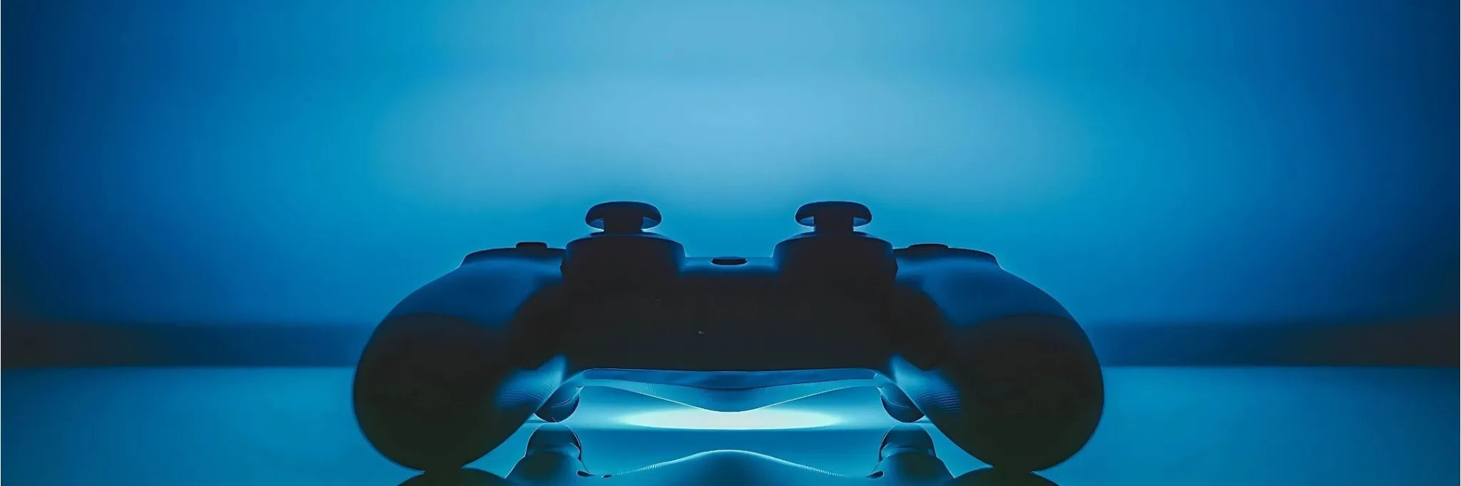 Manette de jeu ergonomique sur fond bleu, adaptée pour PC, console et mobile, offrant confort et précision.