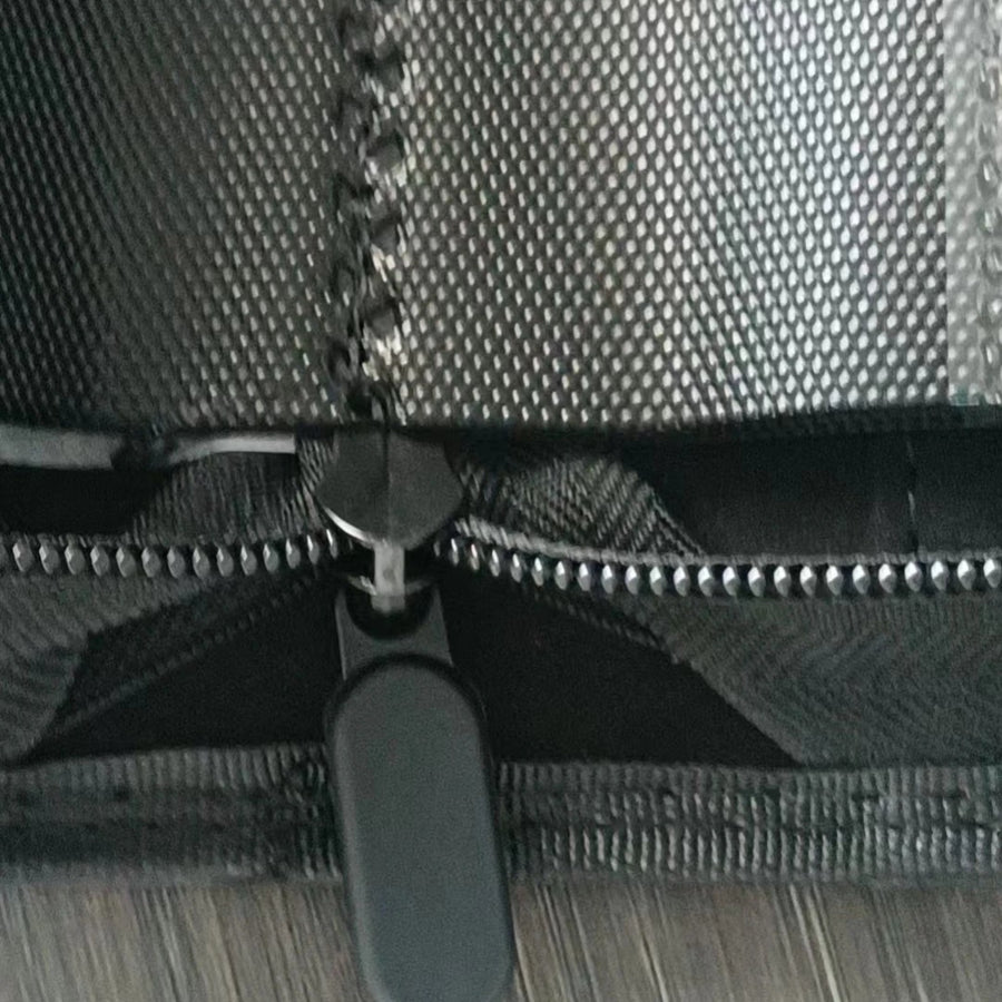 Close-up of the Homefish binder zip