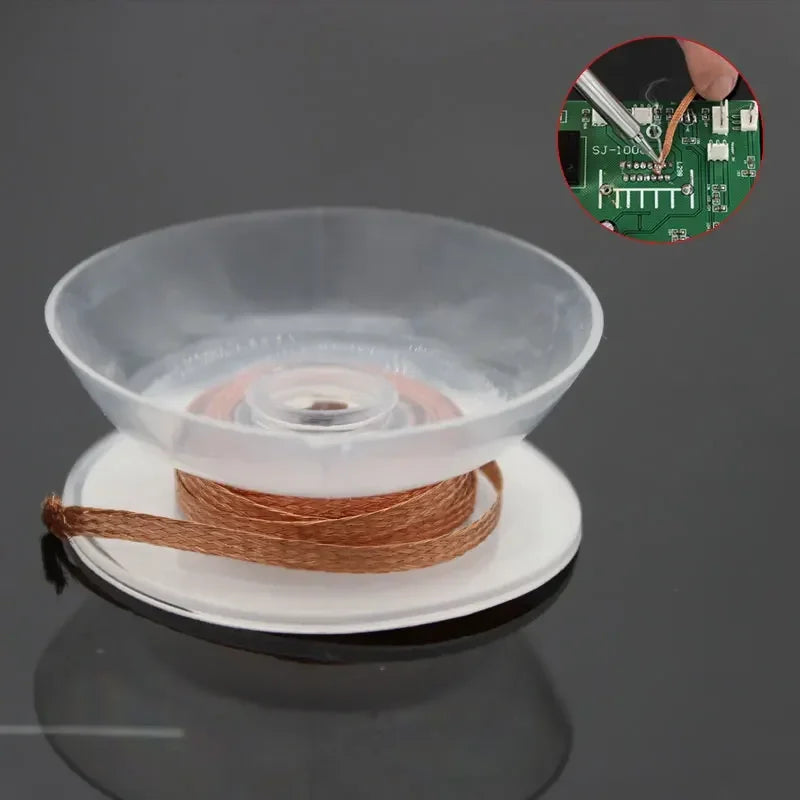 Tresse à dessouder en cuivre pré-fluxée pour retirer l'étain d'une pastille de carte électronique