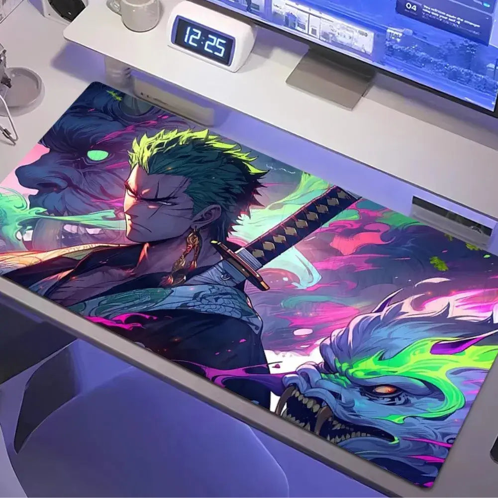 Tapis de souris XXL One Piece Zoro avec design coloré et impression de dragon, parfait pour gamers.