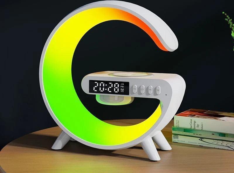 Lampe d'ambiance LED en arche coloris blanc, réveil à affichage LED et plateau de charge sans fil