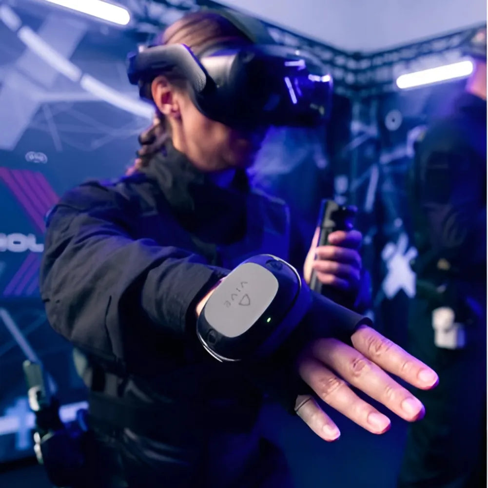 Utilisation du HTC VIVE Ultimate Tracker avec le casque XR Elite.