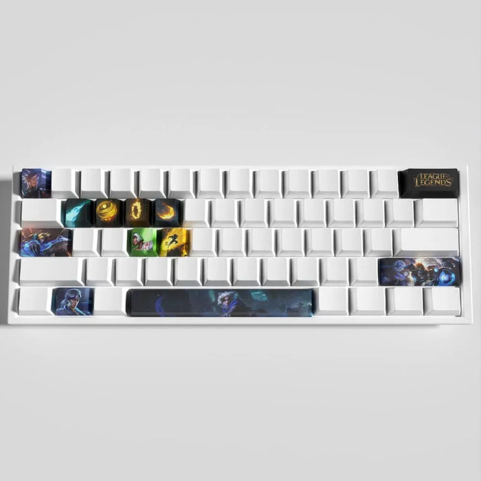 Le montage, geste par geste — Keycaps Ezreal League of Legends – Montage pas à pas avec extracteur