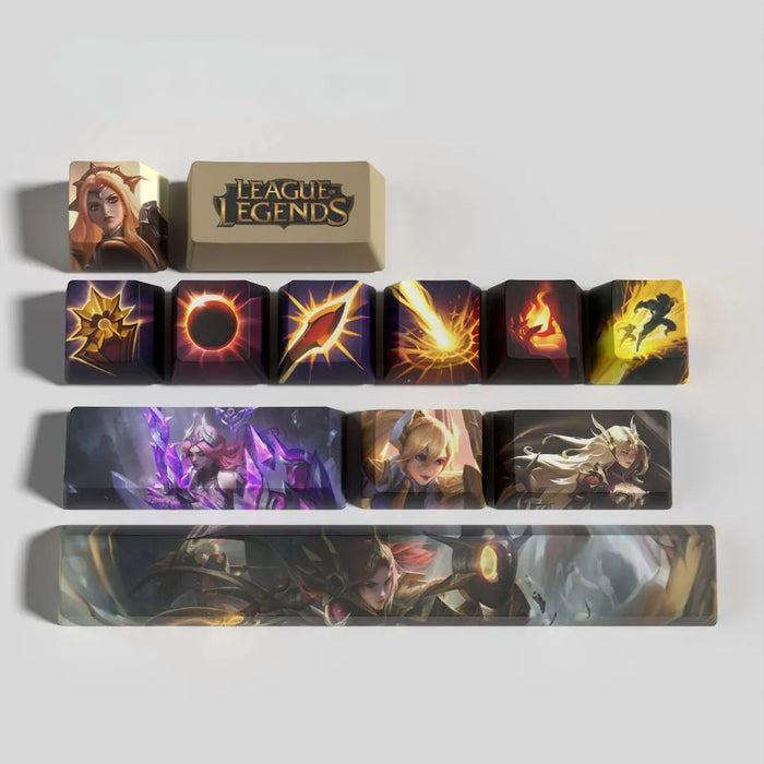 Ce que l'or ne fait pas — Keycaps Leona League of Legends – l'or solaire sur clavier blanc