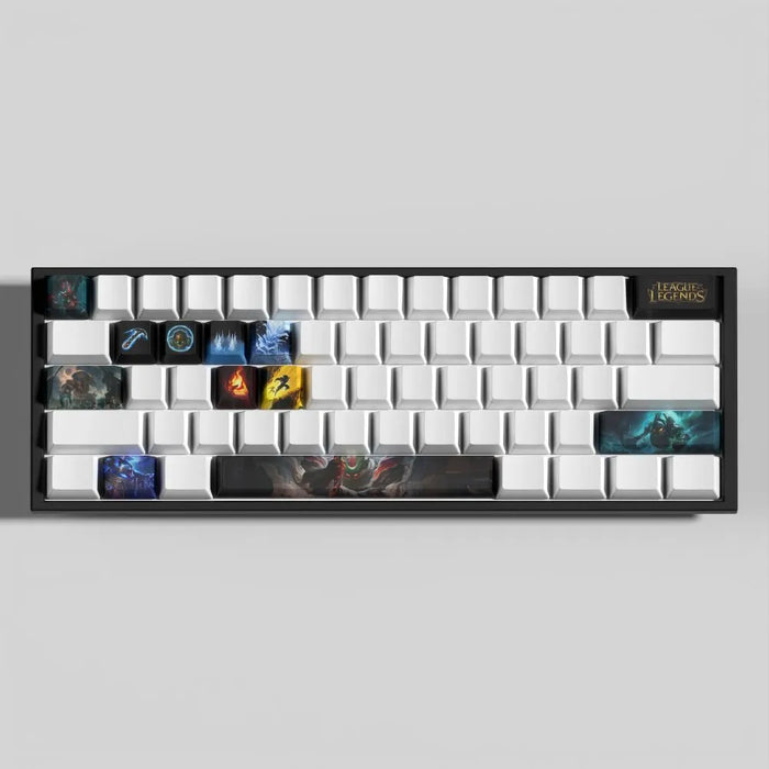 Une teinte sombre sur un bureau qui sert — Keycaps Nautilus League of Legends – résister aux éclaboussures du bureau