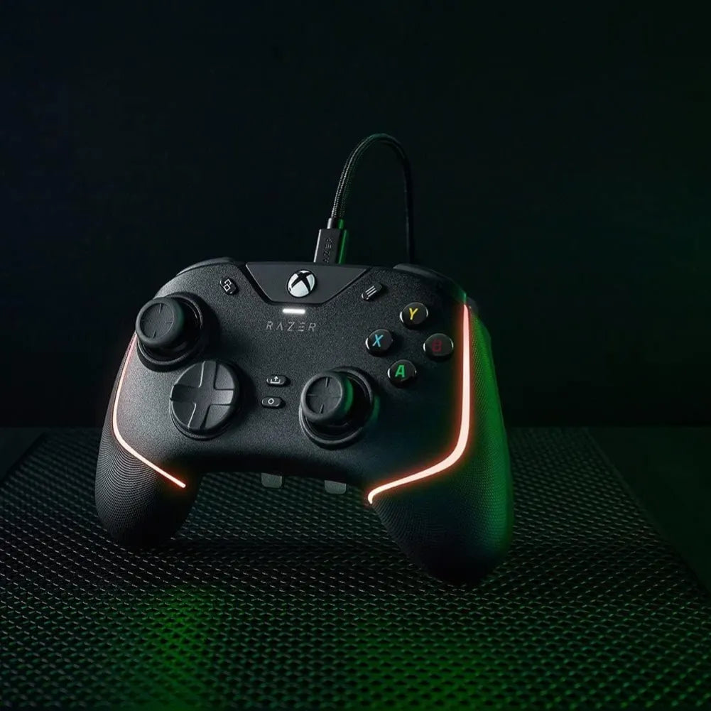 Éclairage RGB personnalisable de la manette Razer Wolverine V2 Chroma Noir