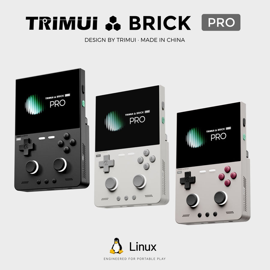 Les trois coloris de la TrimUI Brick Pro côte à côte : noir, blanc et gris rétro