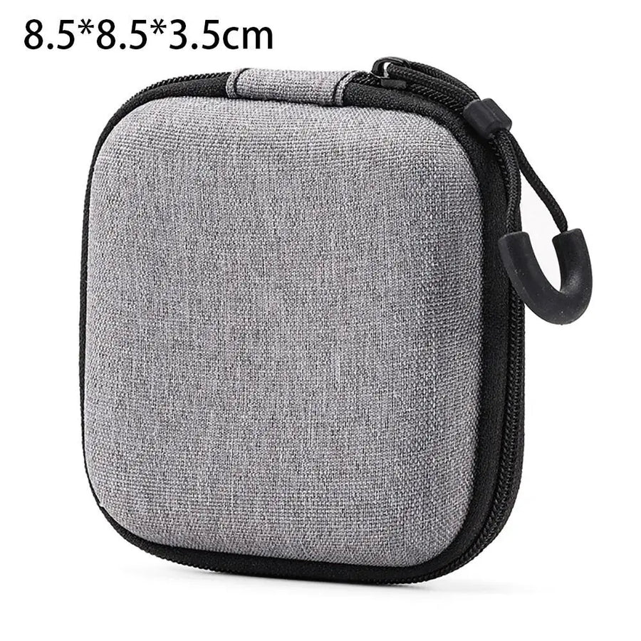 Étui de transport zippé pour console portable rétro, câbles et cartes microSD — 8,5 × 8,5 × 3,5 cm