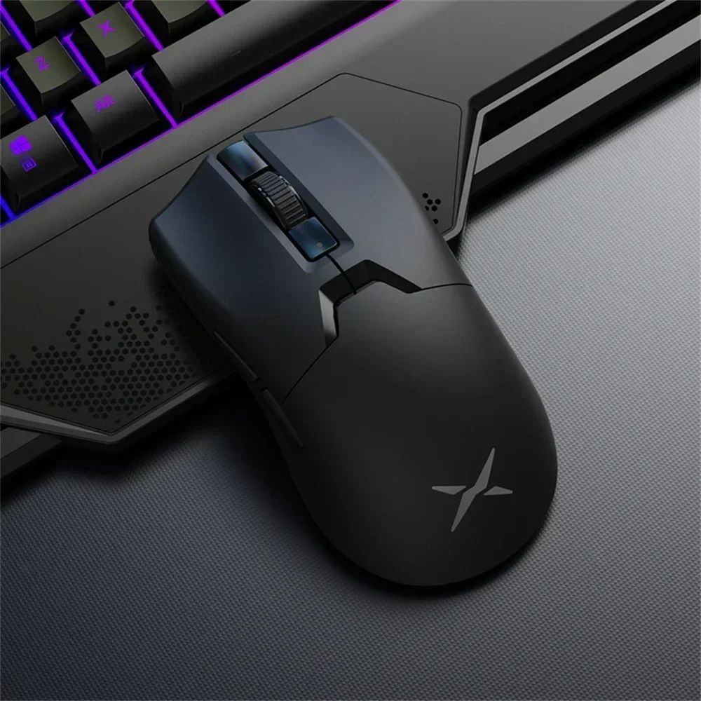 Souris Gamer Sans-Fil Delux M800 Ultra - Légèreté et Précision