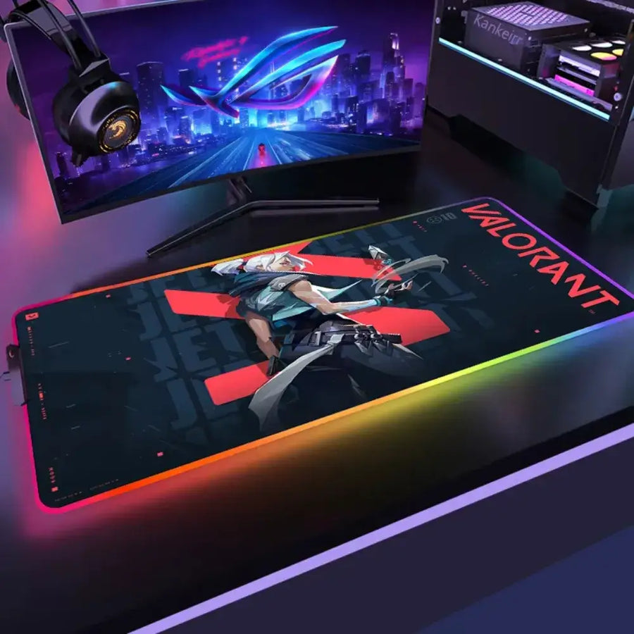 Tapis de souris valorant jett posé sur un bureau gaming