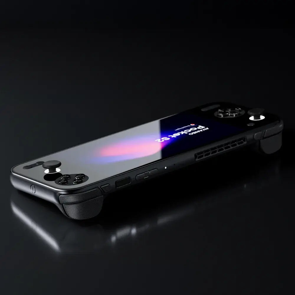 AYANEO Pocket S2 vue latérale avec écran 2K, sticks Hall et design premium pour gaming nomade.