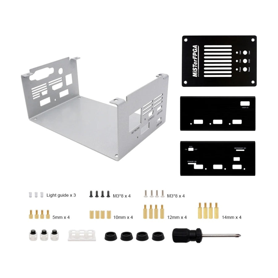 Kit d'extension MiSTer FPGA : châssis métal, trois plaques de façade, guides de lumière, entretoises, visserie et tournevis