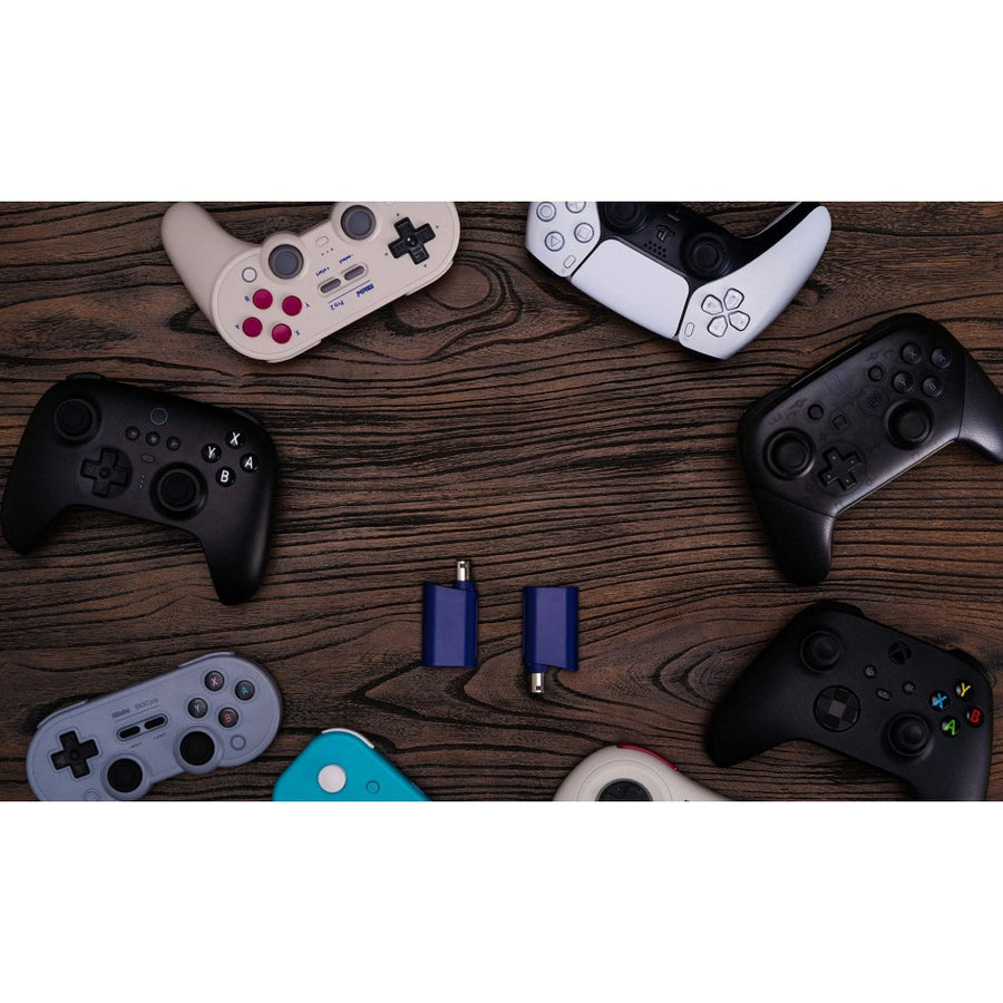 Récepteur Bluetooth 8BitDo pour GameCube, se branche sur le port manette